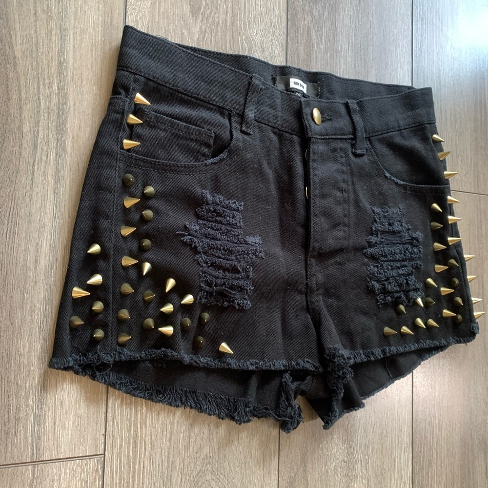COOL PUNK ROCK Black Jeans shorts / Gold Rivets
